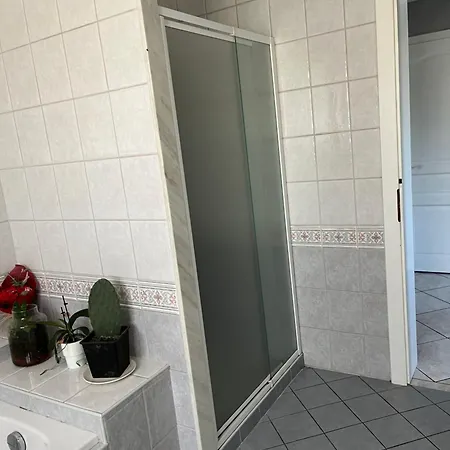 منزل للإقامة Robert Aline *